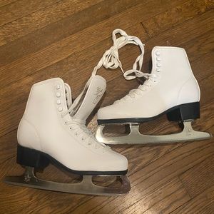 Womens Ice Skates